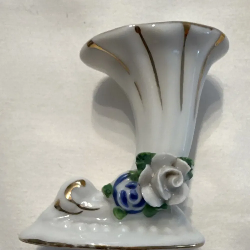 Miniature Cornucopia Floral Hand Painted horn shaped with 22k Gold 1 3/4” x 2”